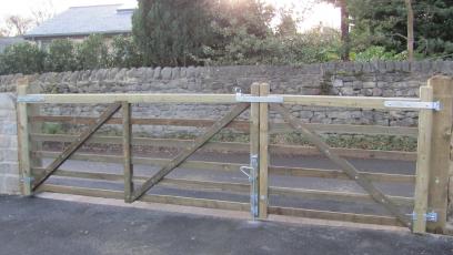 Tanalised 6 bar gate