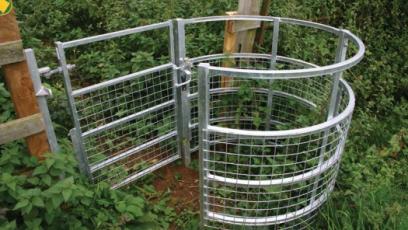 Metal Stonor meshed gate, Kissing gate