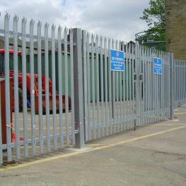 Palisade industrial fencing