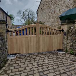 Oak Stonegrave Gates 